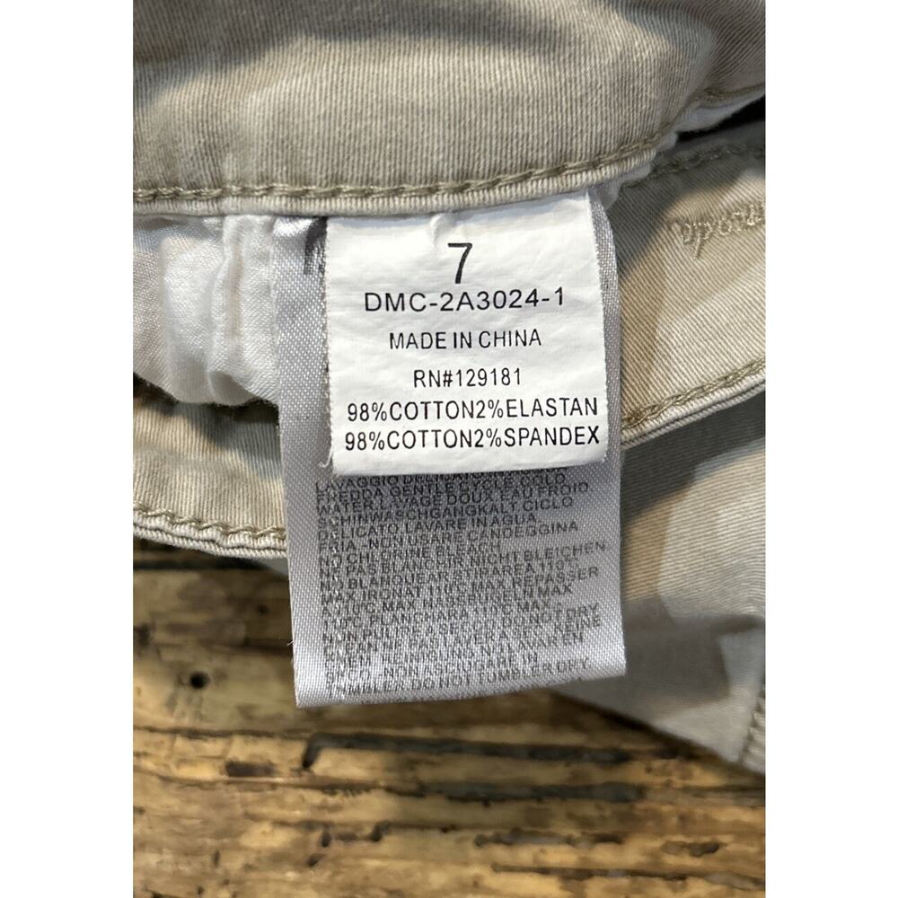 Machine Nouvelle Mode Women’s Size 29 Khaki Distressed Jeans - Picture 8 of 9